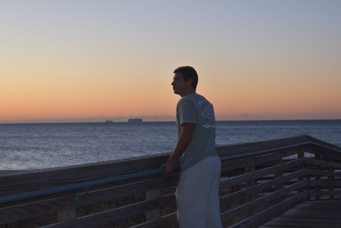 Fish-Surf-Dive Shirt (Bay)