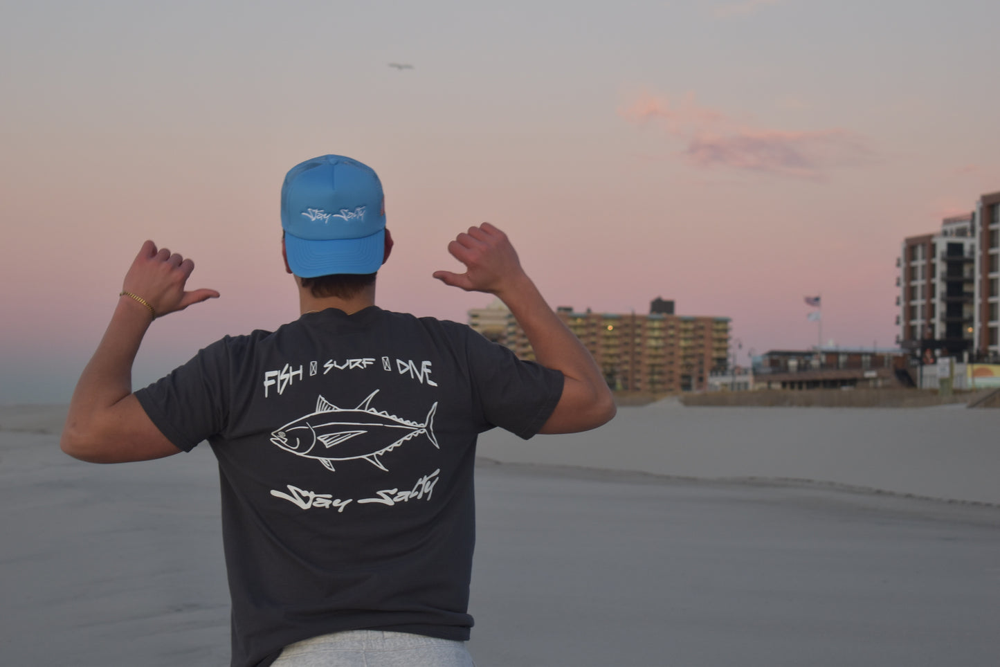 Fish-Surf-Dive Shirt (Graphite)